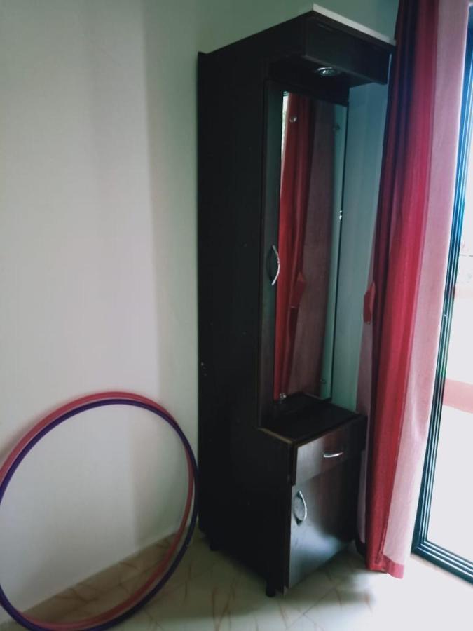 Rasta Mansion Beach Hostel And Rooms Arambol Exterior photo